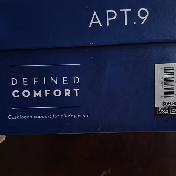 High heeled black booties - Picture 6 of 6